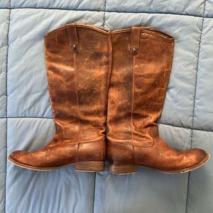 Brown Frye leather boots in size 9 1/2.